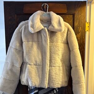 Abercrombie & Fitch Cream Faux Fur puffer Coat